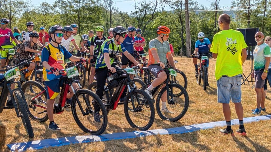 Aventuri pe bicicletă în peisajele spectaculoase ale Karst Isverna MTB Race 2025! Descoperă magia ciclismului montan în inima naturii mehedințene!