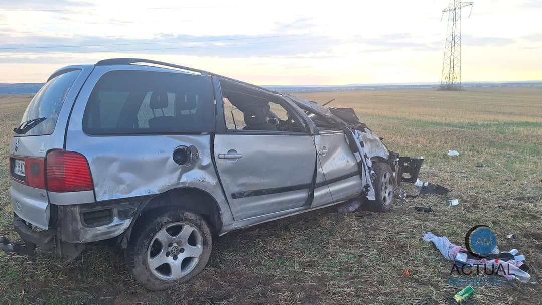 Autoturism răsturnat pe câmp, șofer din Dolj decedat în urma accidentului.