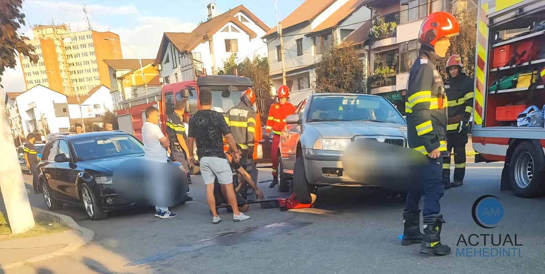 Incident grav pe bulevardul Tudor Vladimirescu rezolvat de pompieri.